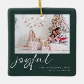 2写真モダンJoyful Script Christmas Green セラミックオーナメント (正面)