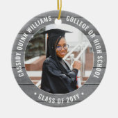 2写真卒業素朴ファームハウスグレイフェイクウッド セラミックオーナメント (正面)