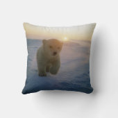 #2北極の小熊 クッション (裏面)