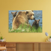 2匹の茶色のクマの子と母の付き合い キャンバスプリント (インサイチュ (リビング))