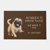 2回おもしろいノックする必要のないパグ犬 ドアマット (正面)