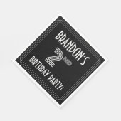 2回目の誕生日パーティー:アールデコスタイル+名前をカスタムする スタンダードランチョンナプキン (角)