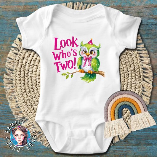 2回目の誕生日ルックWhos 2 ベビーボディスーツ