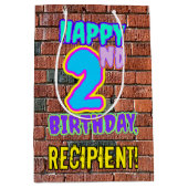 2回目の誕生日：おもしろい、アーバングラフィティインスパイアルックス ミディアムペーパーバッグ (正面)