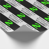 2回目の誕生日 – ネディ/オタク系のスタイル「2」と名前 ラッピングペーパー (角)