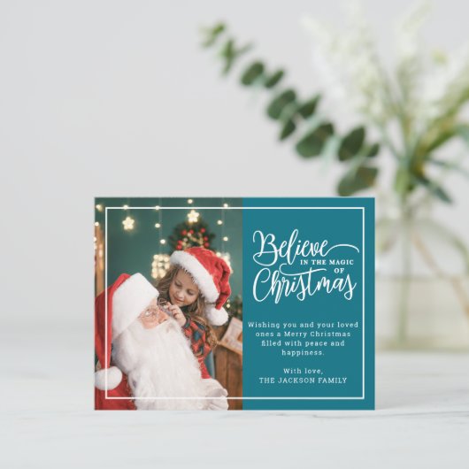 2家族の写真の信じティール（緑がかった色）でクリスマス魔法 シーズンポストカード (スタンド正面)