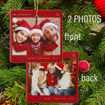 2家族の写真シンプルクリスマスミニマルおもしろい赤 セラミックオーナメント<br><div class="desc">ミニマシンプルリストのタイポグラフィメリーカスタムクリスマスの写真、家族の名前、年の赤い木のオーナメント。</div>