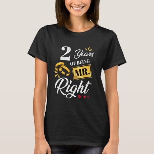 2年の右翼のおもしろいAで結婚す Tシャツ (正面)