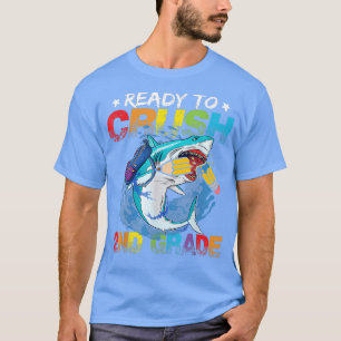 2年生のサメ新学期少年を粉砕する準備 Tシャツ