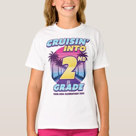 2年生の女の子のためのバック・トゥ・スクールクルーズ Tシャツ (正面)