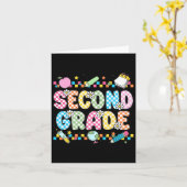 2年生の雰囲気満載のTシャツ レトロなバックトゥスクール カード (黄色い花)