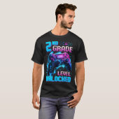 2年生レベル解除 コントローラー バックトゥスクール Tシャツ (正面フル)