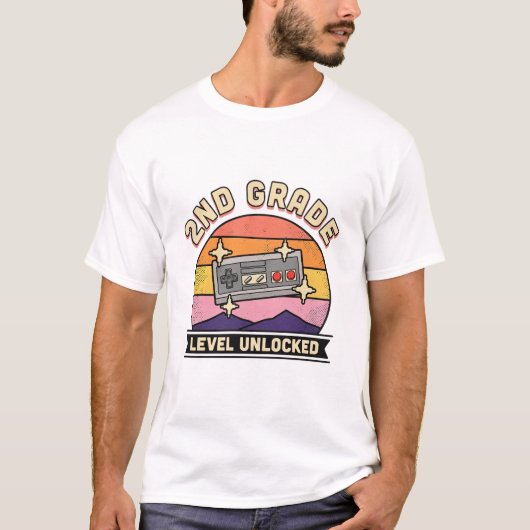 2年生レベル解除!男子ゲーマーのための新学期Tシャツ Tシャツ (正面)