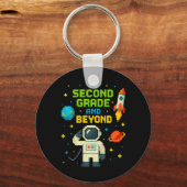 2年生以上の宇宙飛行士スペース男子ゲーマー フィ キーホルダー (正面)