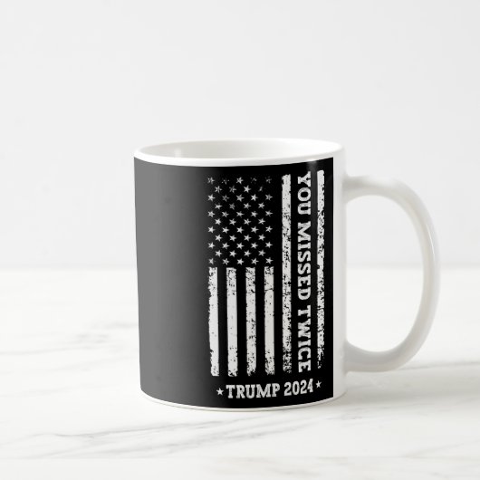 2度外したTシャツ もう1度外した  トランプ 2025 コーヒーマグカップ (右)