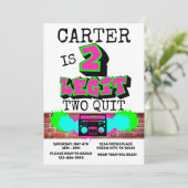 2才 誕生日 クールなグラフィティ90年代スタイル 招待状 (スタンド正面)