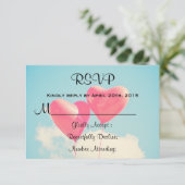 2明るい赤いハート型バルーンRSVP 出欠カード (スタンド正面)