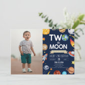 2月の外側スペースブルー2番目の誕生日パーティー 招待状 (スタンド正面)