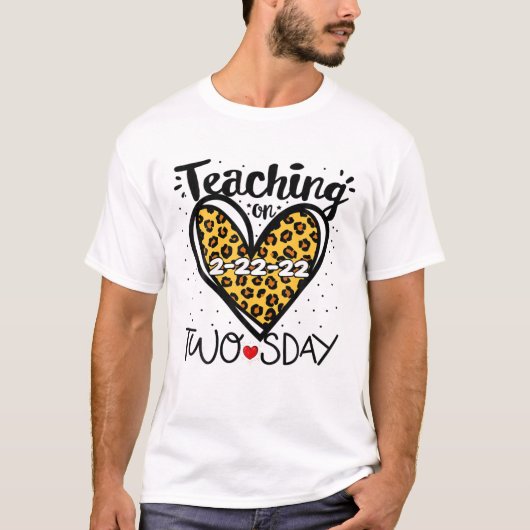 2月教え22日2-22-22 2月22日 Tシャツ (正面)