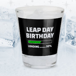 2月29日うるう年誕生日50%うるう日のロード ショットグラス