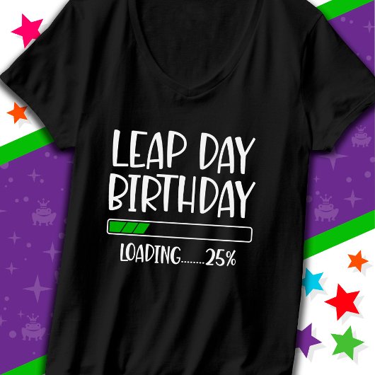 2月29日閏日誕生日25%閏年の読み込み Tシャツ