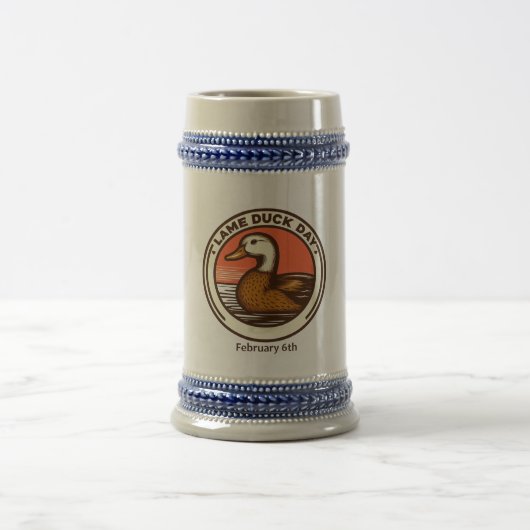 2月6日 – ラメ・ダックの日 ビールジョッキ (中央)