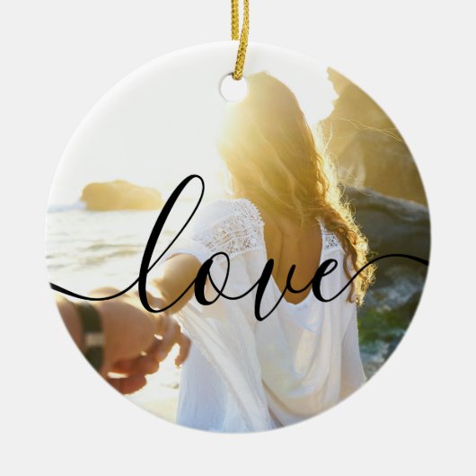 2枚のパーソナライズされた写真とスクリプト文字ラブ セラミックオーナメント (正面)