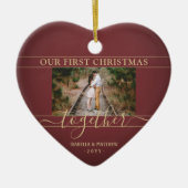 2枚のフォト初めてのクリスマスが一緒に赤と金ゴールドハート セラミックオーナメント (正面)