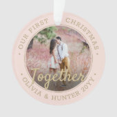2枚のフォト初めてのクリスマスを一緒に赤面ピンク&金ゴールド オーナメント (正面)