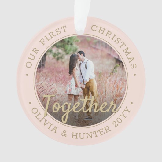 2枚のフォト初めてのクリスマスを一緒に赤面ピンク&金ゴールド オーナメント (正面)
