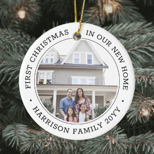 2枚のフォト初めてのクリスマス新しいホームブラックとホワイト セラミックオーナメント