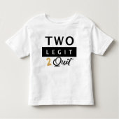 2枚のレジやめット、2番目の誕生日シャツ、幼児 トドラーTシャツ (正面)