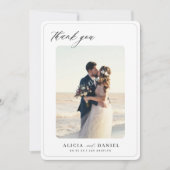 2枚の写真とミニマルなエレガントなタイポグラフィの結婚式 サンキューカード (正面)
