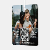 2枚の写真とQRコードスキャン可能なWebサイトリンクスクエア メタルオーナメント (正面左)