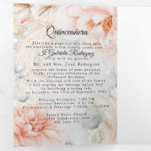 2枚の写真のキンセアネラ 英語 スペイン語 コーラルローズ 三つ折り招待状 (内部最初)