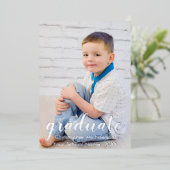 2枚の写真の卒業発表のスクリプト 箔招待状 (立ち正面)