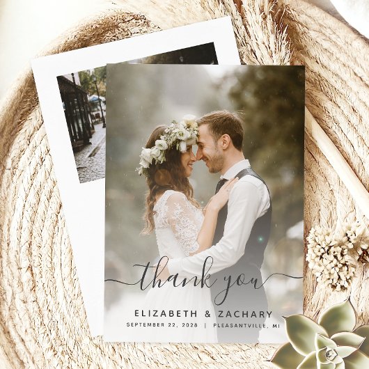 2枚の写真の結婚式 グレー手書きスクリプト サンキューカード
