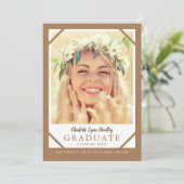 2枚の写真を使ったモダンでミニマルな卒業お知らせカード 招待状 (スタンド正面)