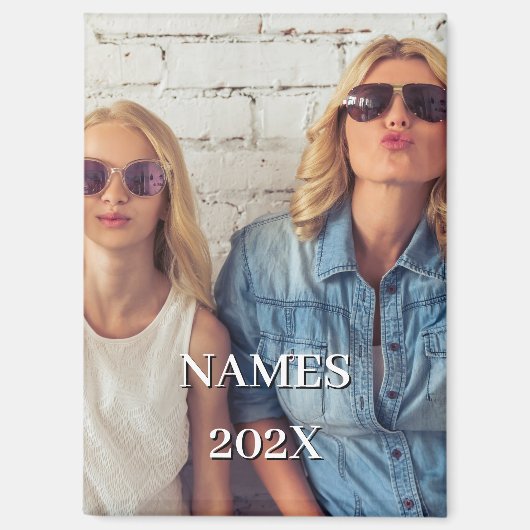 2枚の写真を追加する縦のカスタム文字 マグネット (正面)