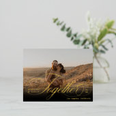 2枚の写真エレガント金ゴールドを一緒にスクリプトに保存する日付 箔招待状ポストカード (立ち正面)