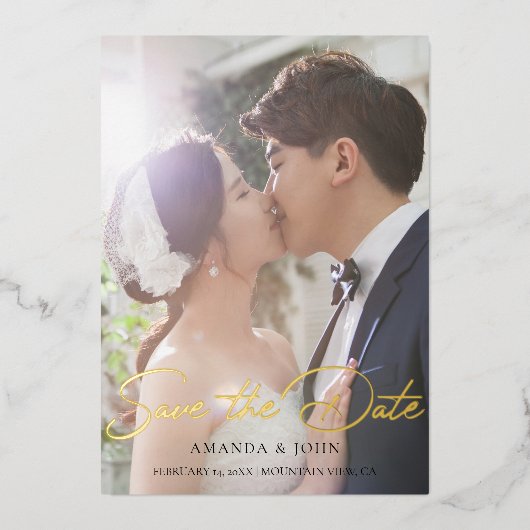 2枚の写真付き結婚式延期案内 ゴールド 箔招待状 (正面)