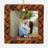 2枚の写真初めてのクリスマスを一緒に茶色 セラミックオーナメント (裏面)