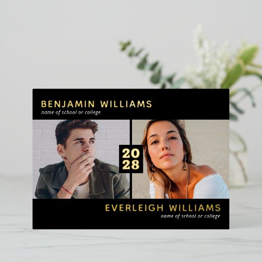 2枚の写真実在卒業金箔招待状 箔招待状 (立ち正面)