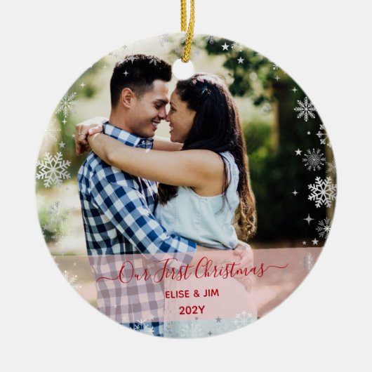 2枚の写真我々の初めてのクリスマスカップル雪エレガント セラミックオーナメント (正面)
