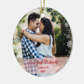 2枚の写真我々の初めてのクリスマスカップル雪エレガント セラミックオーナメント (左)