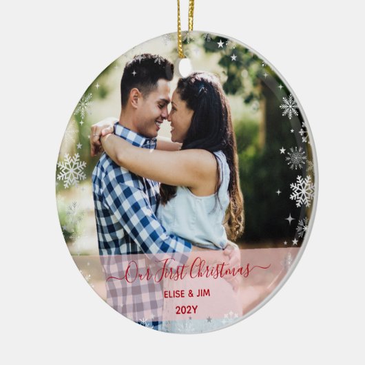 2枚の写真我々の初めてのクリスマスカップル雪エレガント セラミックオーナメント (左)