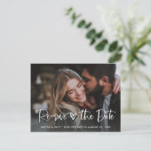 2枚の写真 | 白いハートと手書きの日付変更 案内ポストカード (スタンド正面)