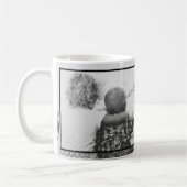 2枚の白黒の写真 コーヒーマグカップ (左)