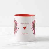 2枚カスタマイズの写真コラージュマグハートバラ花びら マグカップ (中央)