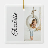 2枚ミニマルの写真カスタマイズ名白 セラミックオーナメント (裏面)